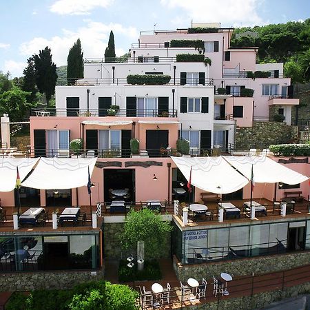Residence Borgo San Sebastiano Bergeggi Exteriér fotografie