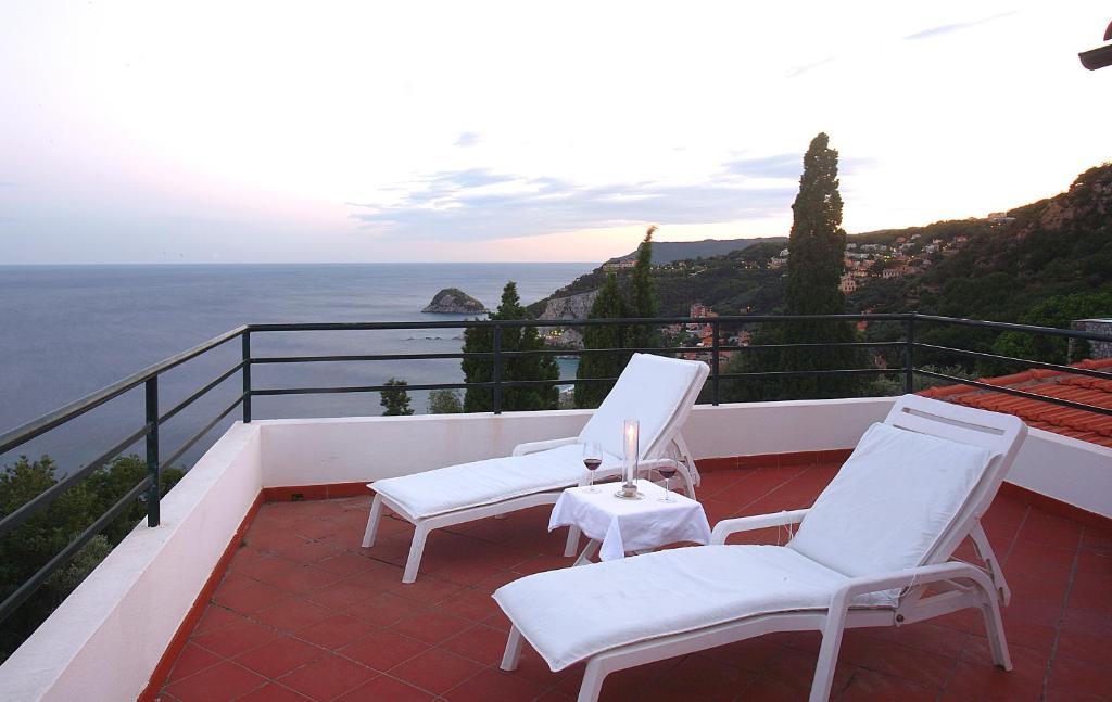 Residence Borgo San Sebastiano Bergeggi Pokoj fotografie