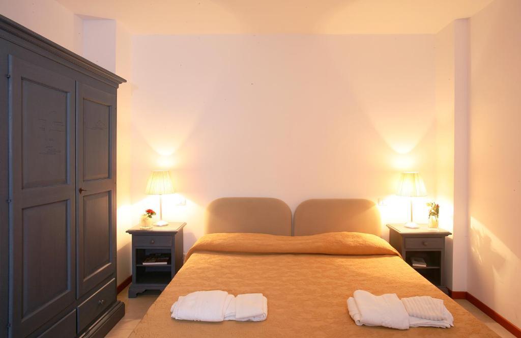 Residence Borgo San Sebastiano Bergeggi Pokoj fotografie