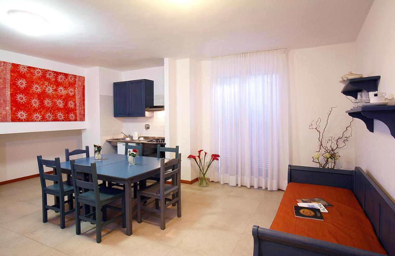 Residence Borgo San Sebastiano Bergeggi Pokoj fotografie